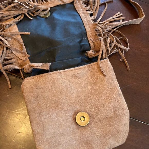 Small BoHo Fringe purse - Picture 2 of 3